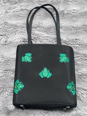 Sandol Living handbag with frog design